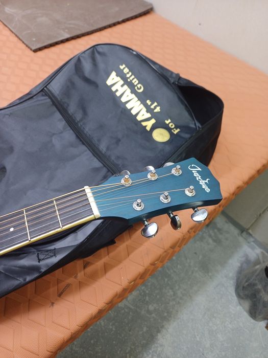 Гитара чорни синий цвет