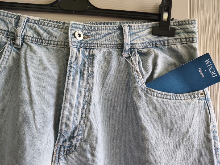 Чисто нови дънки, 44 размер