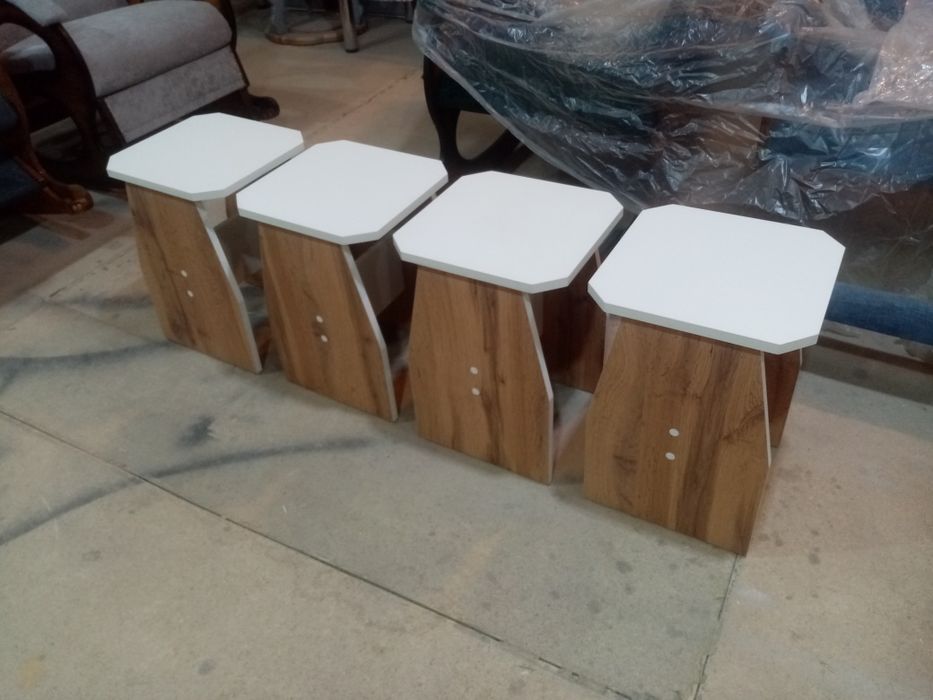 Продам новые кухонные табуретки!