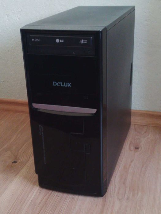 Четириядрен настолен компютър с Intel i5-3470, 12GB DDR3 RAM, 500GB HDD, HDMI