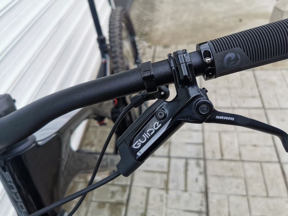 Карбонов Велосипед 29 цола FOCUS Jam. 8.8.колело