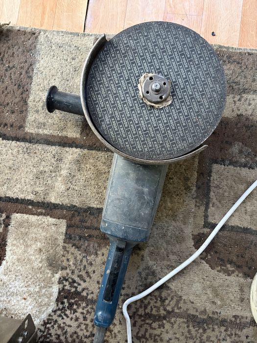 Болгарка жақсы жағдайда бу