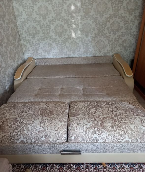 Мини - диван,бежевый