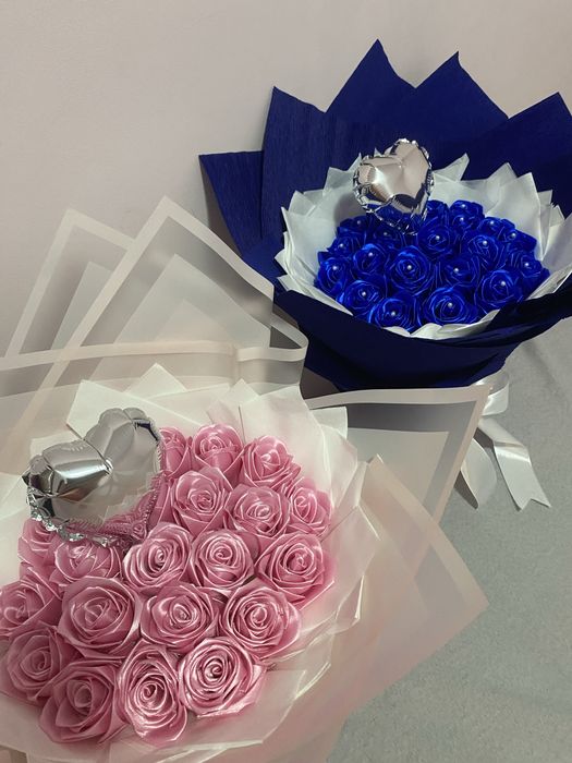 Букет от сатенени рози