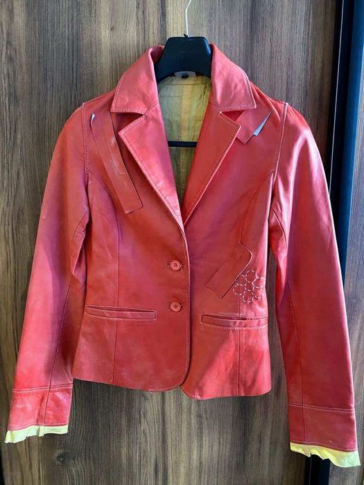 Дамски сака и якета от естествена кожа и дънково манто