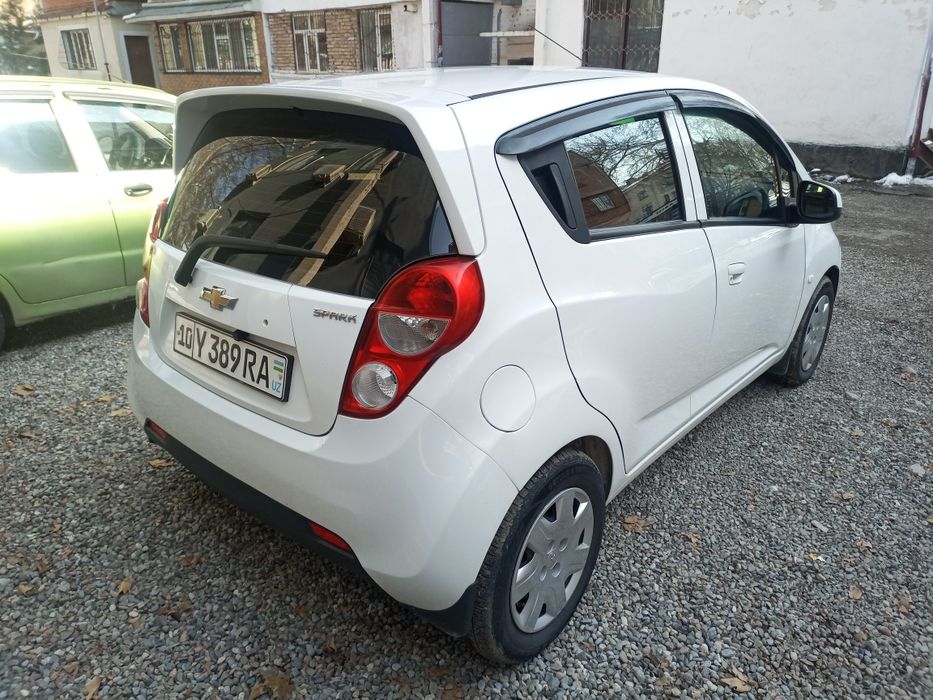 Chevrolet Spark 2019 2 позиция