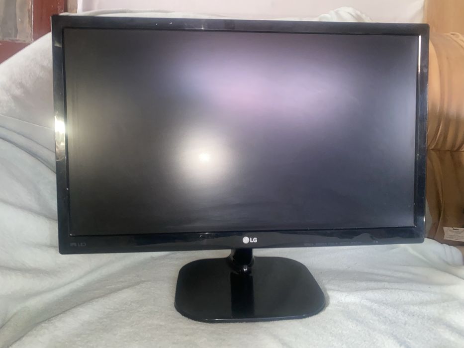 Vand Monitor LG Led