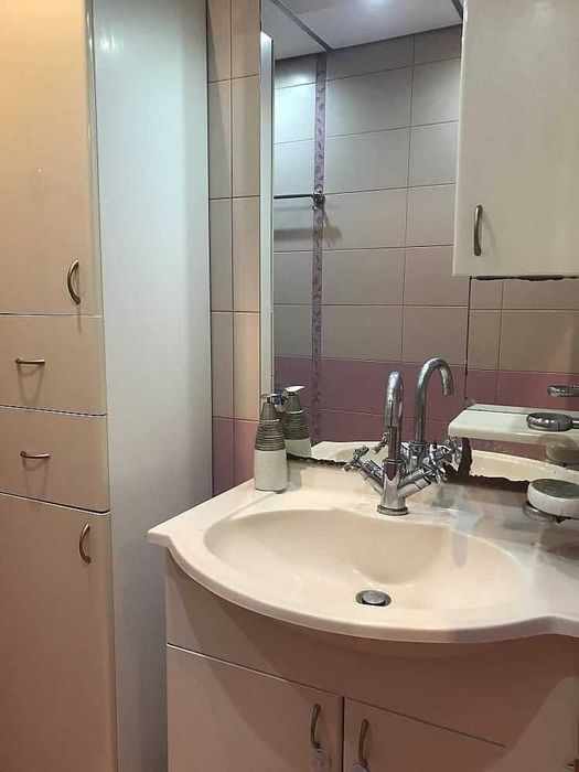 Тристаен апартамент в кв. Гео Милев