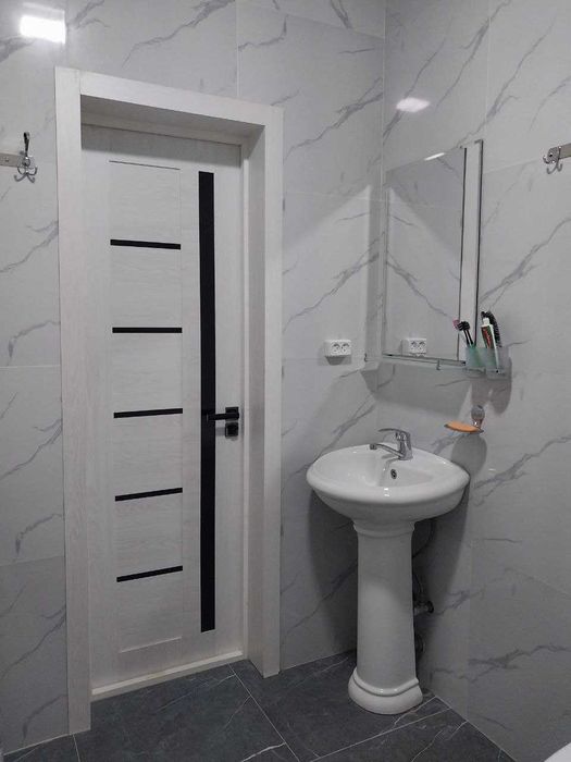 Юнусобод Чинобод санатория ёнидан квартира сотилади