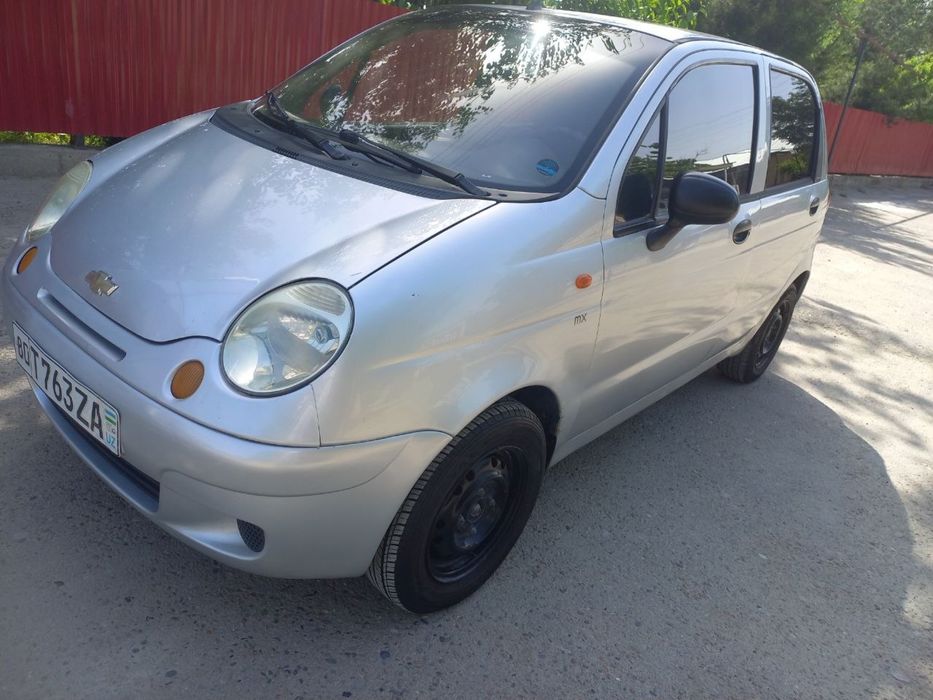 Matiz qvtomobili sotiladi