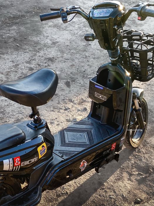 SK8 электроскутер