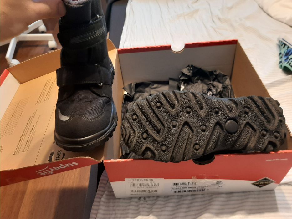 Urgent!Ghete copii SuperFit marime 33+ghete Decathlon marime 33+altele