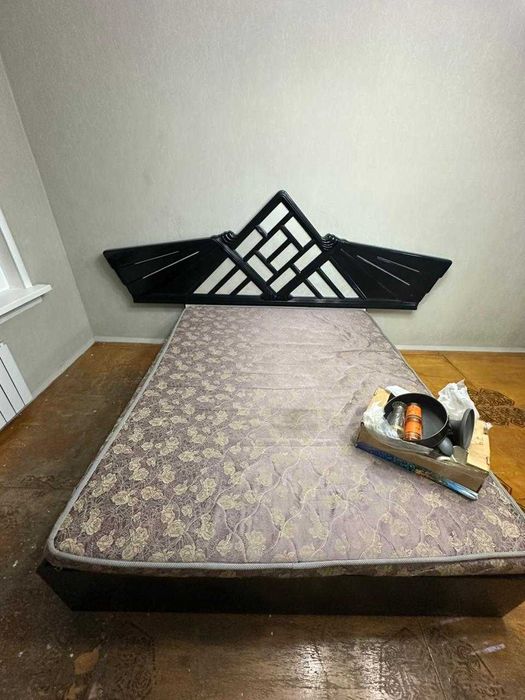 Кровать двуспальная