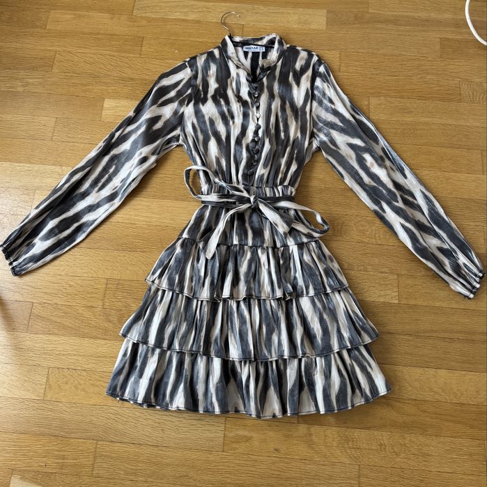 Рокля Nikole Collection и други -50€