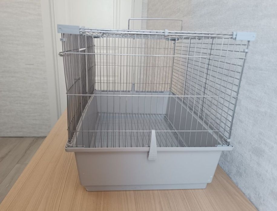 Клетка для птиц.