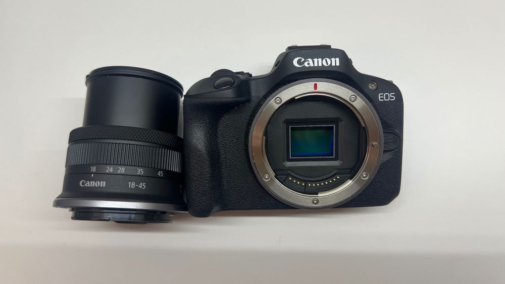 НОВ Canon EOS R100