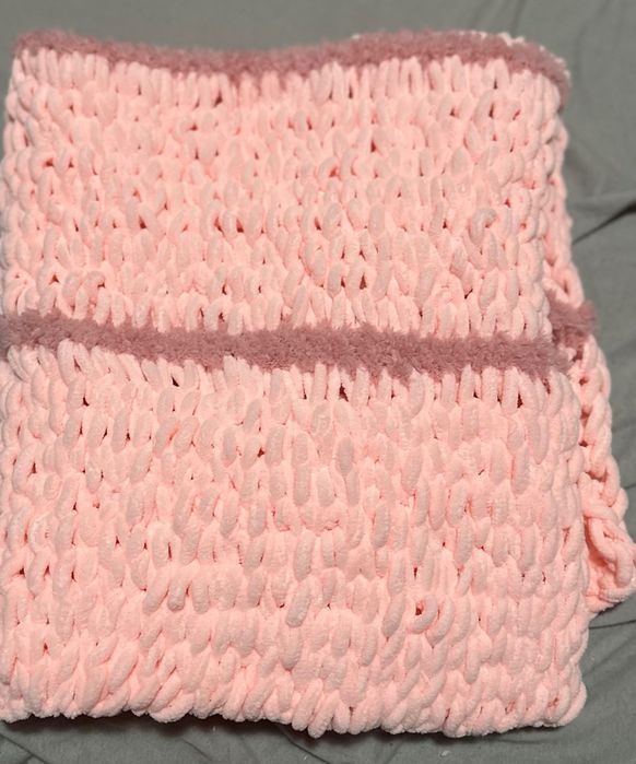 Ръчно изплетено одеяло за бебе