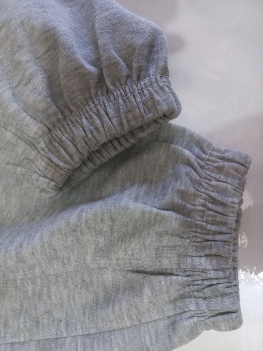 Продам трико серые