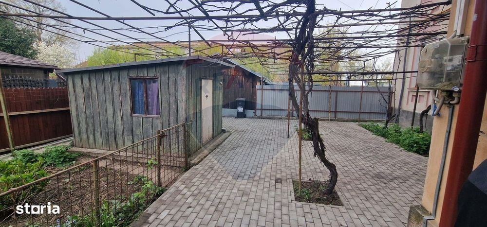 Apartament cu 2 camere+2camere la mansarda, zona Orizont, strada Letea