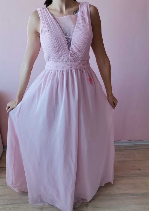 Розова бална рокля с камъни