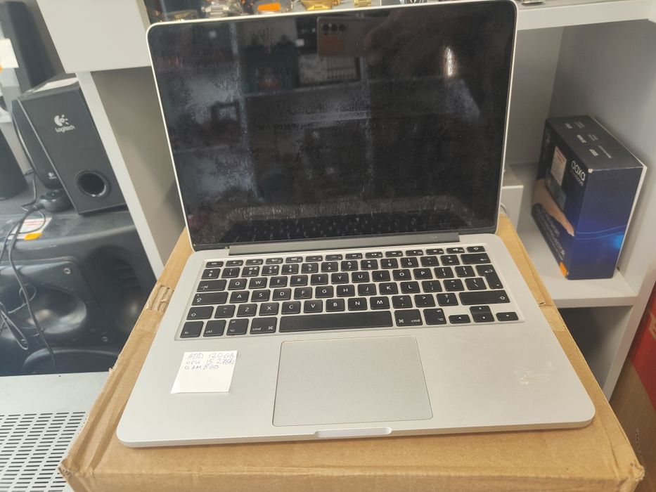 Apple MacBook Pro