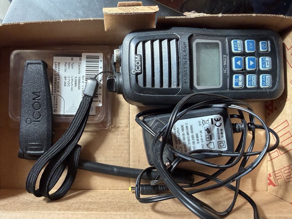 Statie emisie pentru ambarcatiuni Icom M23