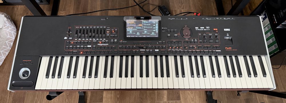 KORG PA4x 76 stare foarte buna