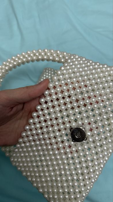 белая сумочка ручная