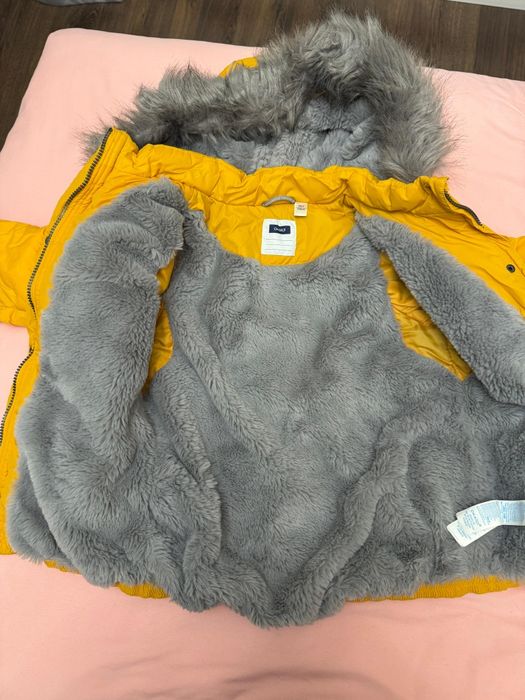 Куртка детская зимняя для девочки.