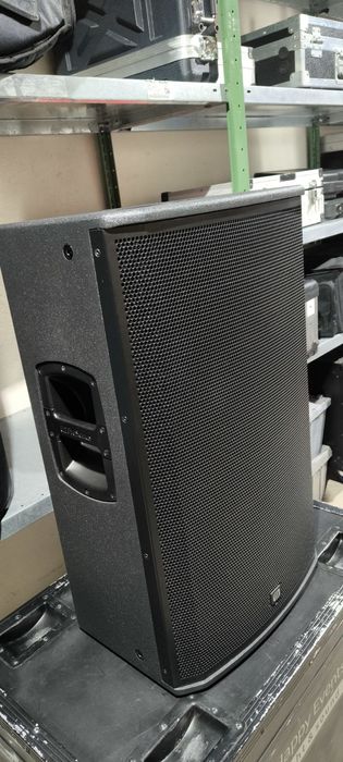 Активни тонколони PreSonus ULT15