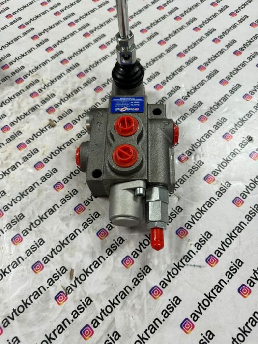 Гидрораспределитель на спецтехнику