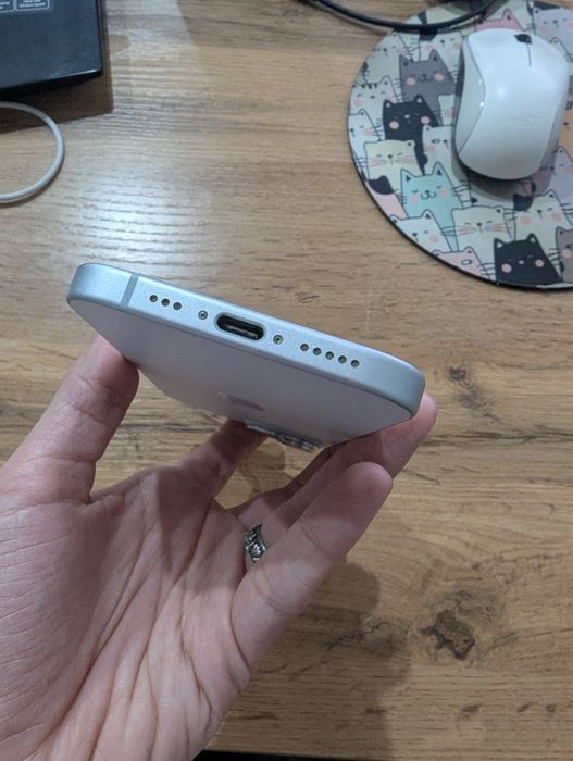 Iphone 15 256GB BLUE в отличном состоянии