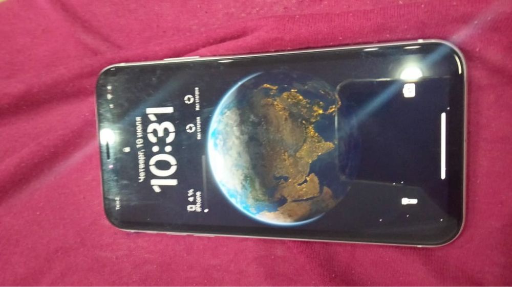 айфон хр в хорошем состоянии