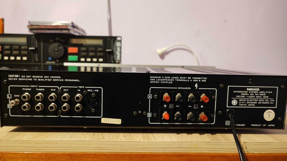 boxe rare daneze Expert hi-fi Seas și amplif. Nikko NA-390 II