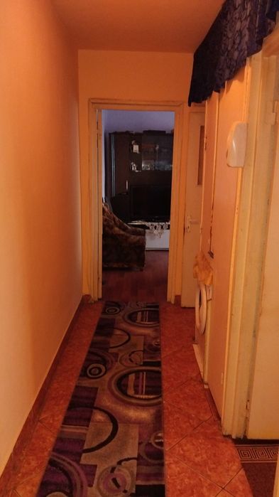 Vând apartament 3 camere
