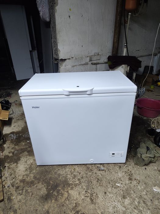 Продам морозильник Haier