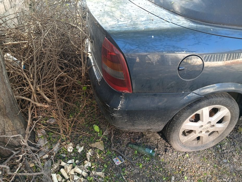 Opel Astra Bertone 2.2