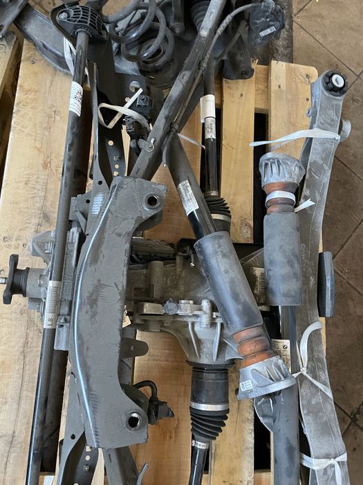 Punte spate BMW X1 F48 X3 F39 grup fuzeta telescop brat planetara jug