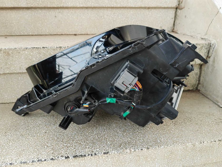 Фар Mazda CX30 LED ляв/Фар Мазда ЦХ30 Оригинален