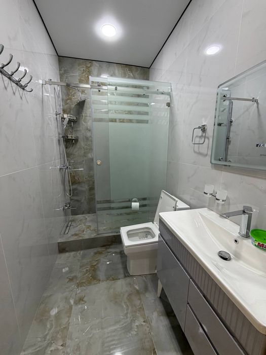 Продается 2/4/16 40м2 в ЖК "Хон Сарой", ор-р: массив Куйлюк-2