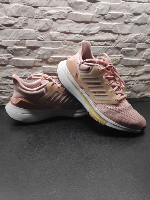 Дамски маратонки Adidas 38 2/3