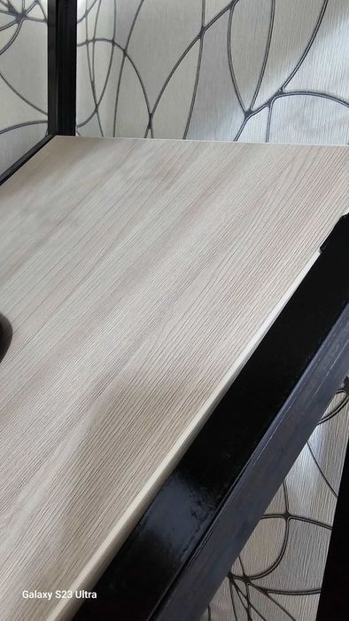 Продам Книжный шкаф