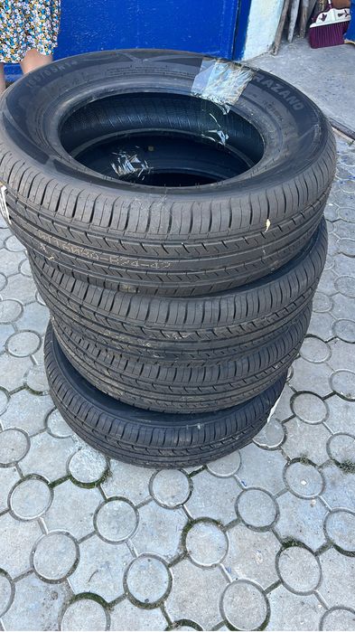 Продам комплект новой резины r14