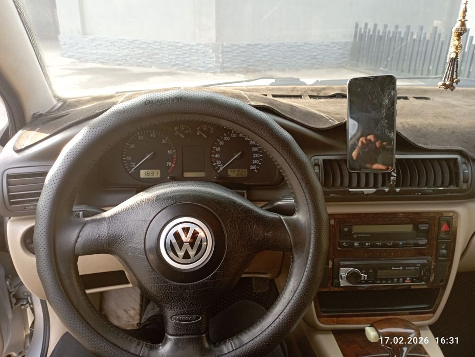 Фольксваген Пассат б 5