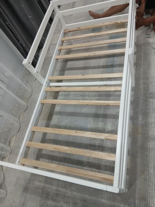 Продам кроватку детскую