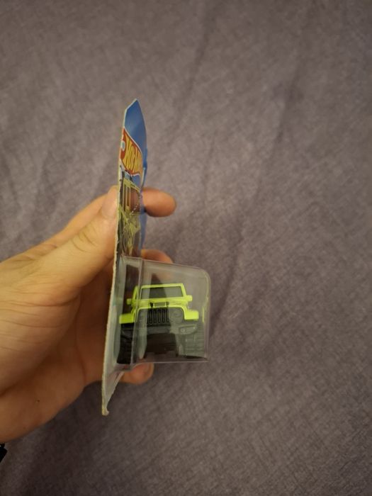 Hot wheels rar '20 JEEP GLADIATOR
