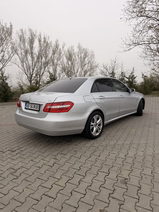 MERCEDES-BENZ E-Class 2009 — imagine 3