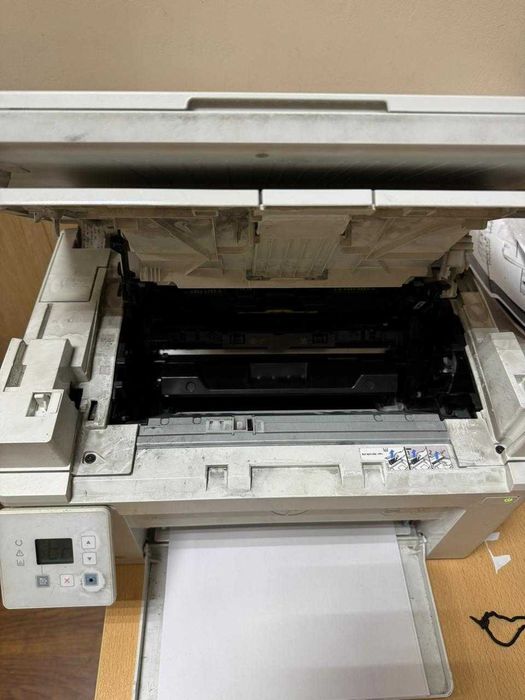 Принтер HP M130a