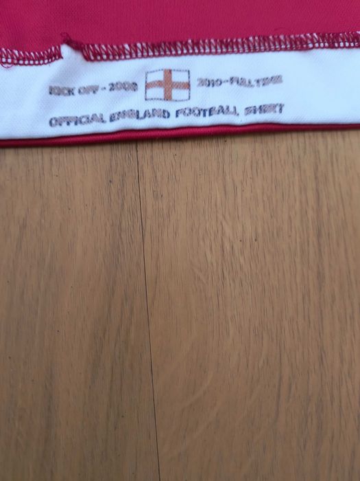 Футболна фланелка на Английския национален отбор ,2008-2010г.