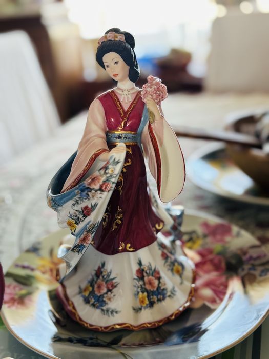 Порцеланови фигури